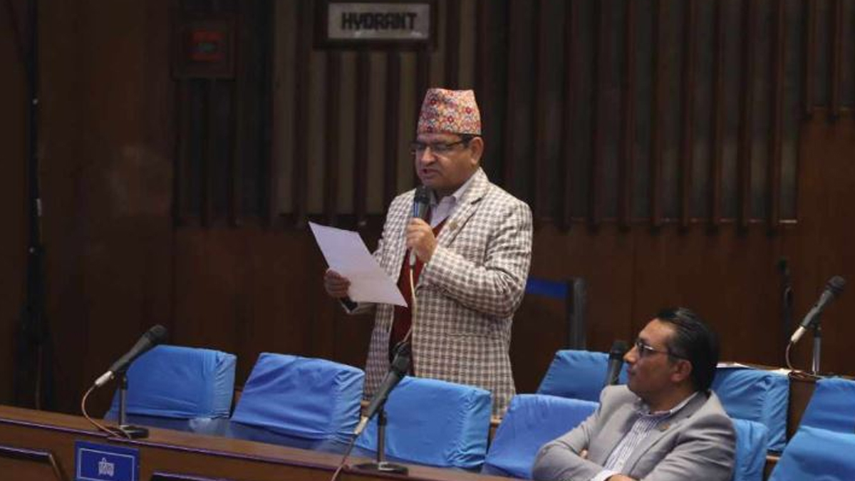 ‘पूर्वविशिष्टको सुविधान बढाउने होइन्, राज्यबाट सुविधा लिएका सबैको सुविधा घटाऔं’